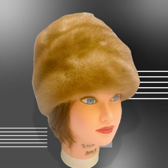 Lord & Taylor Women’s Winter Tan Fur Hat - Picture 2 of 12